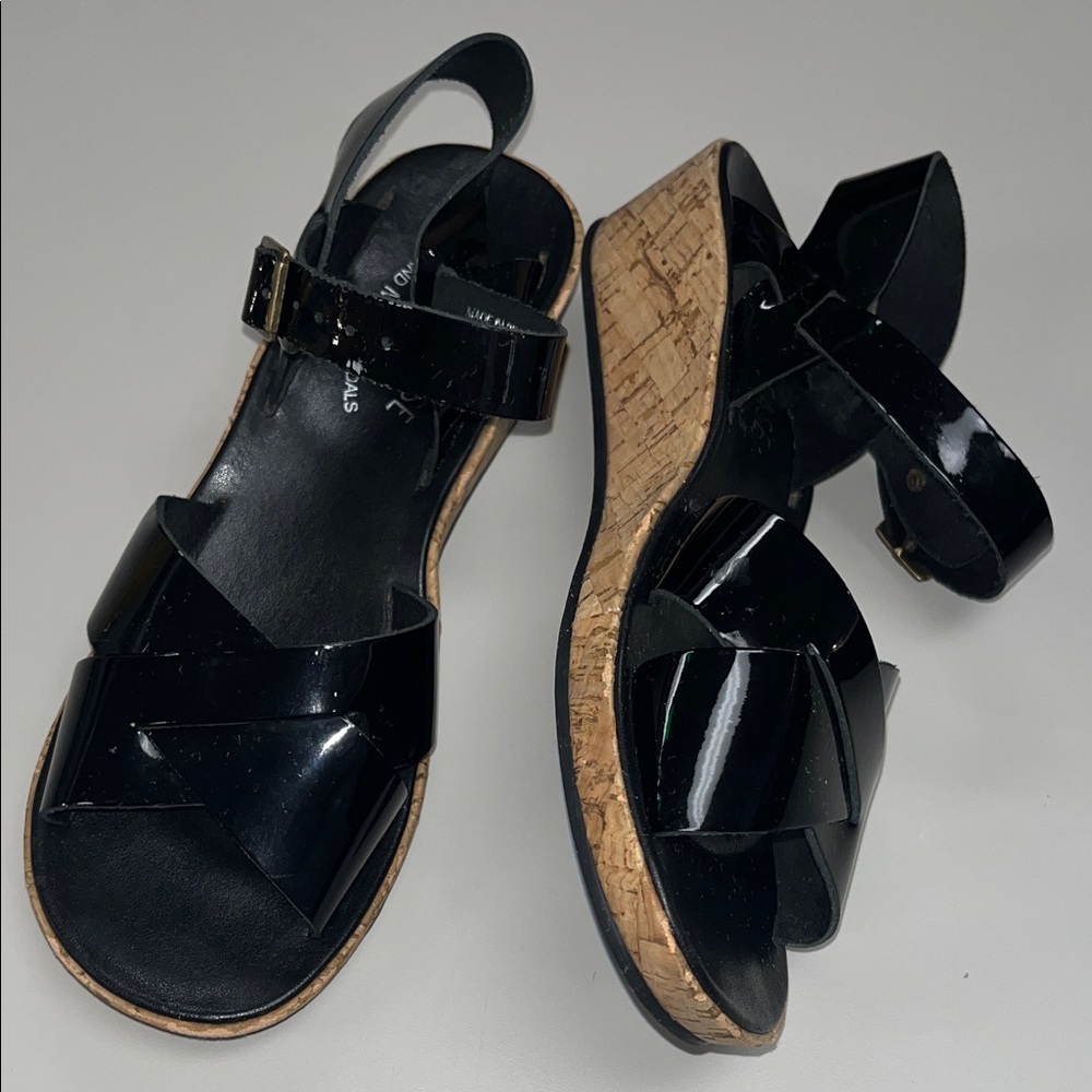 Kork-Ease Black Patent Sandals with Cork Wedge size 7